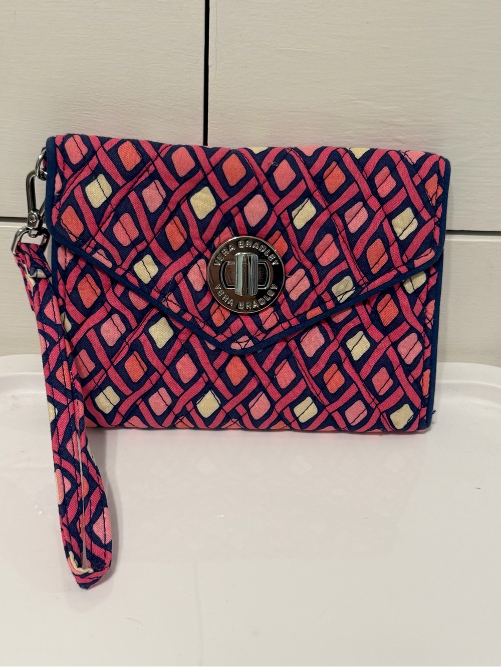 Vera Bradley Pink Navy Geometric Quilted Wristlet Clutch